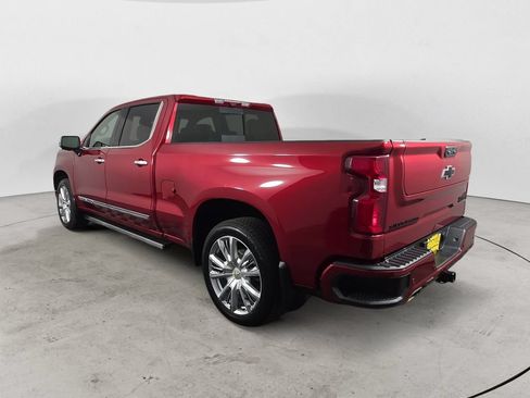 Certified 2024 Chevrolet Silverado 1500 High Country w/ High Country Premium Package AWD/4WD image 7