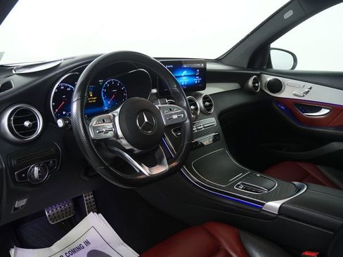 Used 2021 Mercedes-Benz GLC 300 image 12