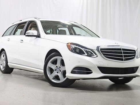 Used 2015 Mercedes-Benz E 350 4MATIC Wagon w/ Premium 1 Package image 7