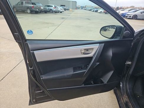 Used 2014 Toyota Corolla L image 21