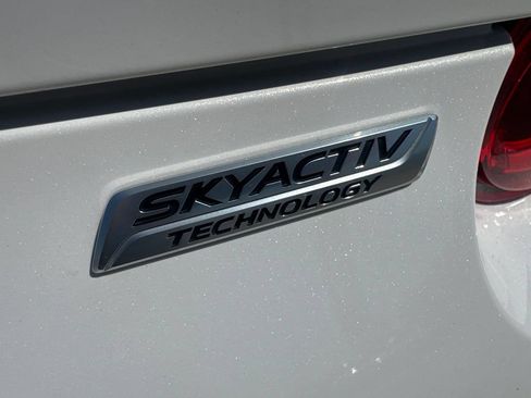Used 2017 MAZDA MX-5 Miata Grand Touring RWD image 10