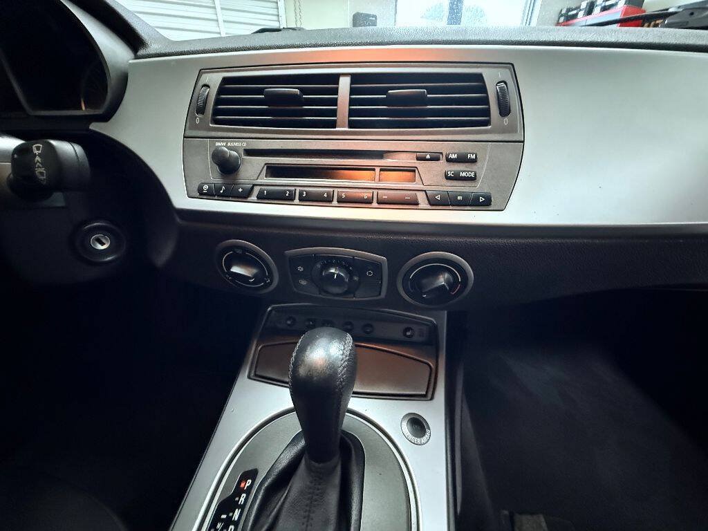 Used 2003 BMW Z4 2.5i RWD image 34