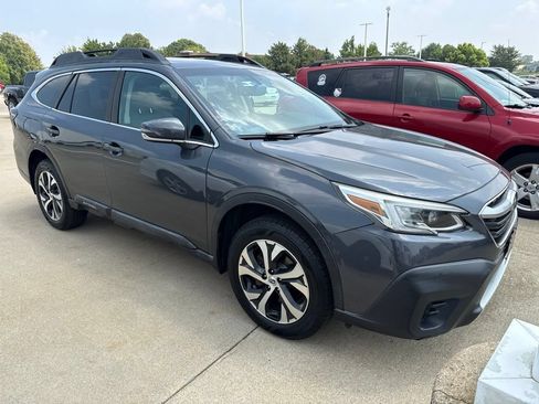 Used 2020 Subaru Outback Limited AWD/4WD image 4