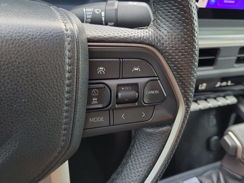 Used 2024 Toyota Tacoma SR5 AWD/4WD image 19