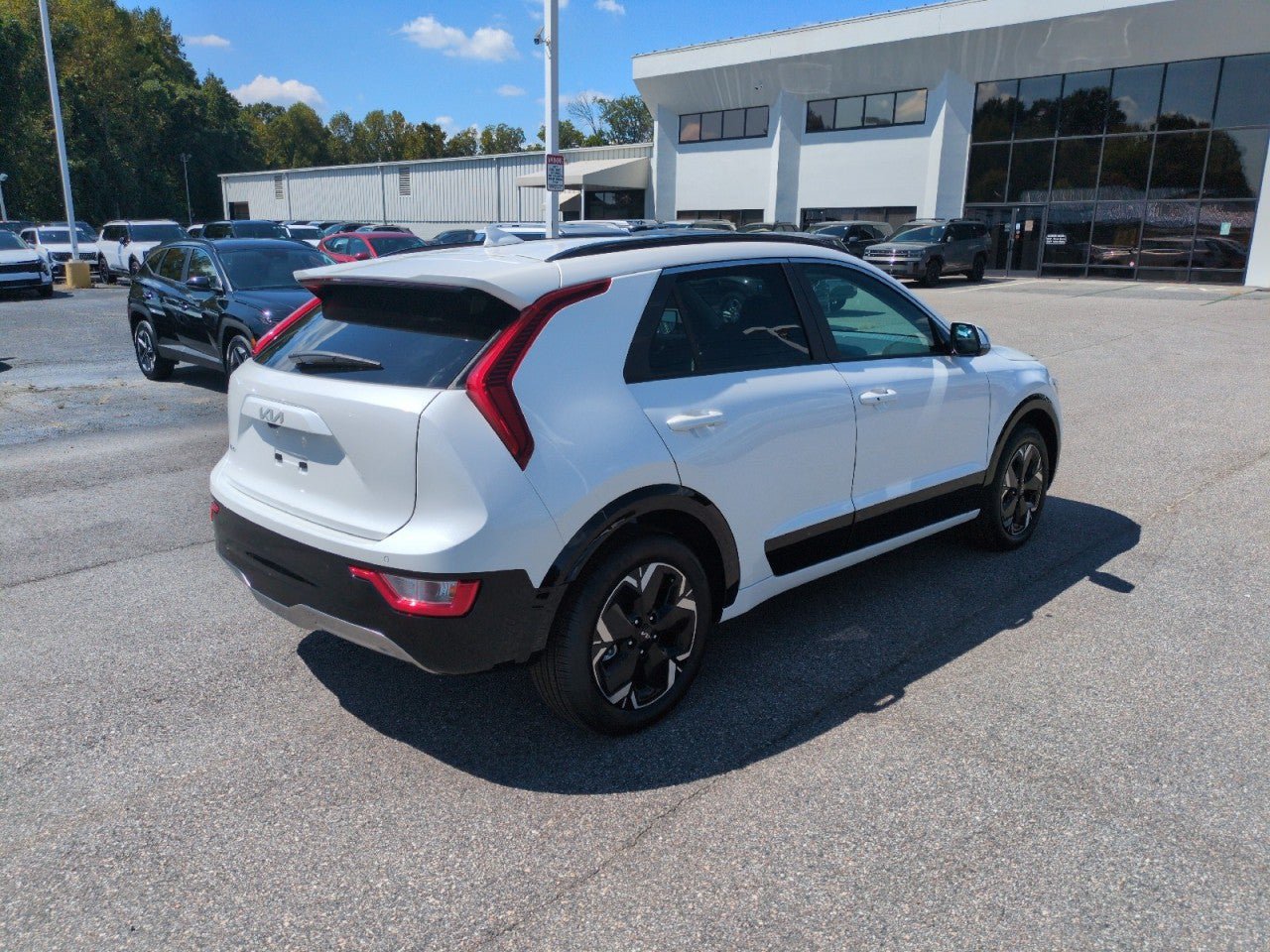 New 2026 Kia Niro Wind FWD image 7