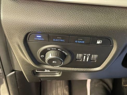 Used 2022 Jeep Grand Cherokee Trailhawk w/ Advanced Protech Group II image 16