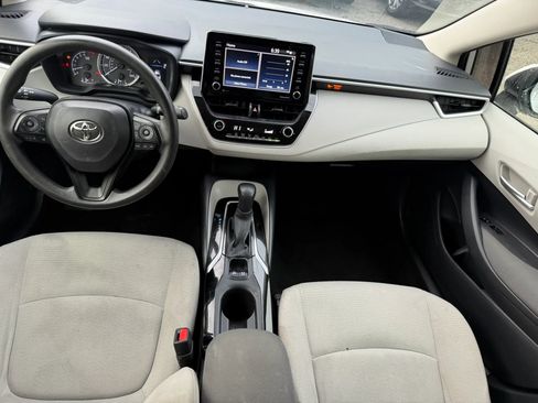 Used 2021 Toyota Corolla LE w/ Carpet Mat Package (TMS) FWD image 28