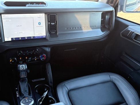 Used 2024 Ford Bronco Big Bend image 14