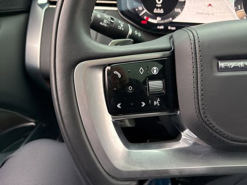 Used 2025 Land Rover Range Rover Long Wheelbase Autobiography image 25