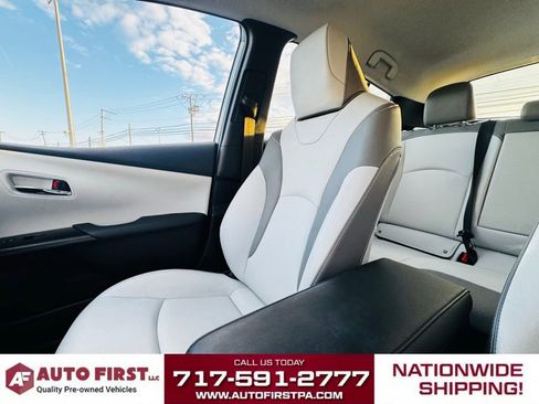 Used 2020 Toyota Prius Prime XLE image 16