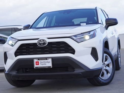 Certified 2024 Toyota RAV4 LE AWD/4WD image 4