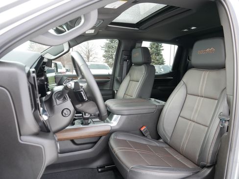 Certified 2024 Chevrolet Silverado 1500 High Country image 34