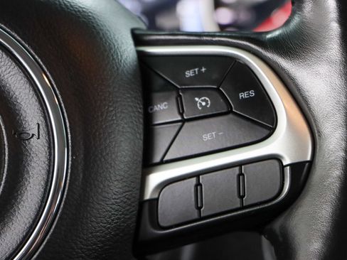 Used 2019 Jeep Compass Sport image 11