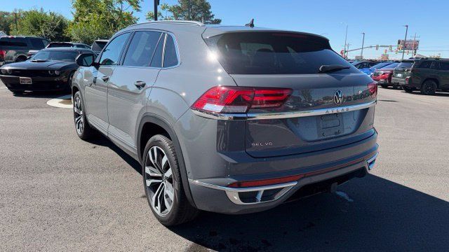 Used 2022 Volkswagen Atlas Cross Sport SEL Premium R-Line AWD/4WD image 6