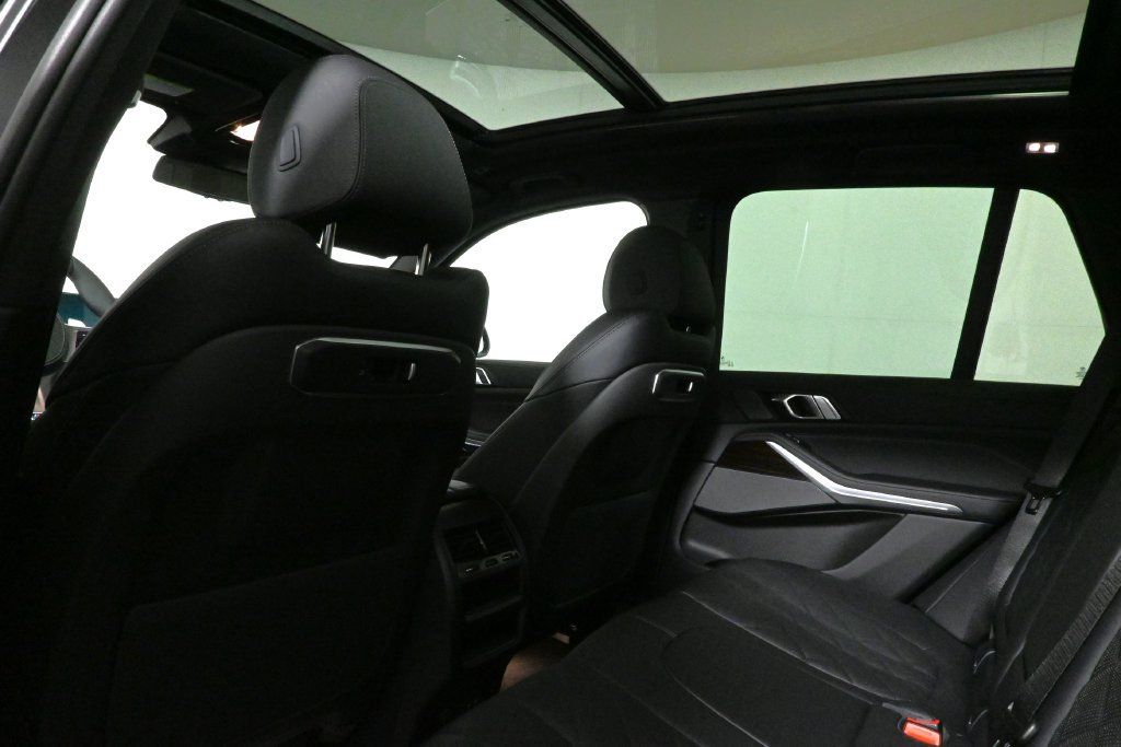 Used 2026 BMW X5 xDrive50e w/ M Sport Package AWD/4WD image 34