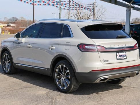 Used 2021 Lincoln Nautilus Reserve image 5