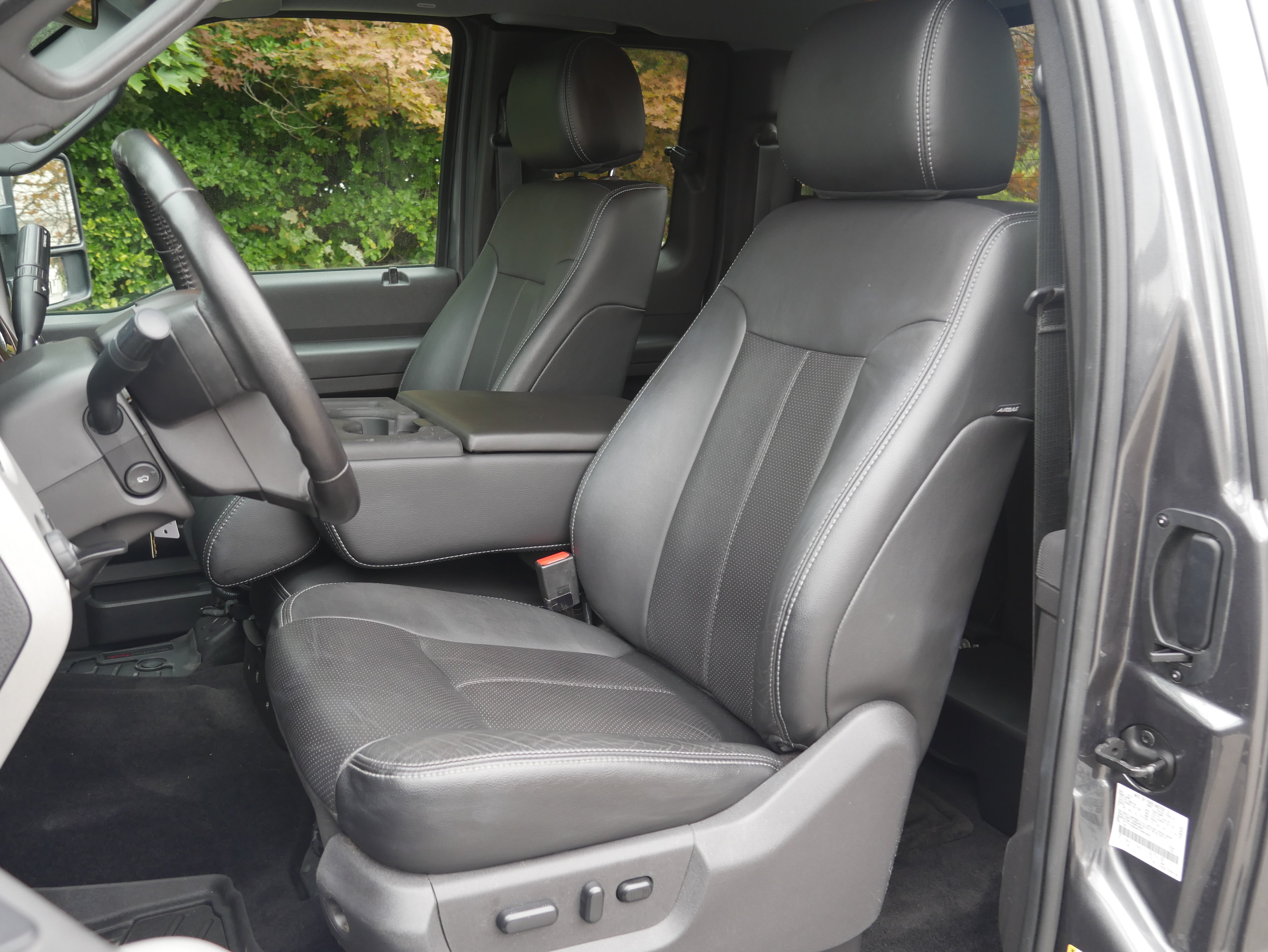 Used 2015 Ford F250 Lariat w/ Chrome Package AWD/4WD image 31