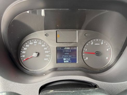 Used 2022 Mercedes-Benz Sprinter 2500 image 18