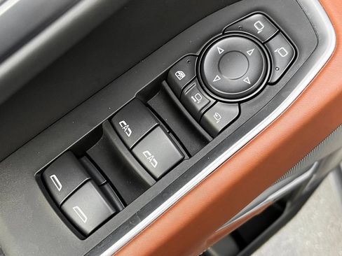 Used 2025 GMC Sierra 3500 Denali Ultimate image 31