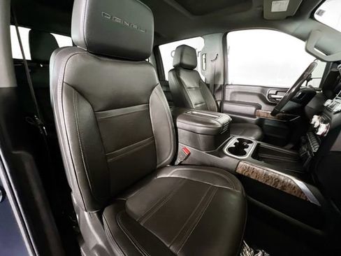 Used 2021 GMC Sierra 2500 Denali w/ Denali Ultimate Package AWD/4WD image 17