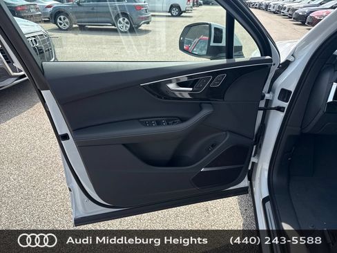 Used 2026 Audi Q7 3.0T Premium Plus AWD/4WD image 12
