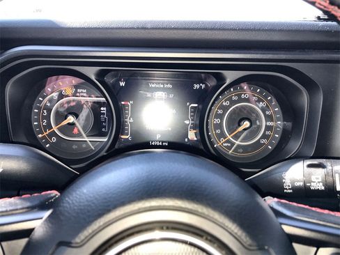 Used 2024 Jeep Wrangler Unlimited Rubicon 392 image 15