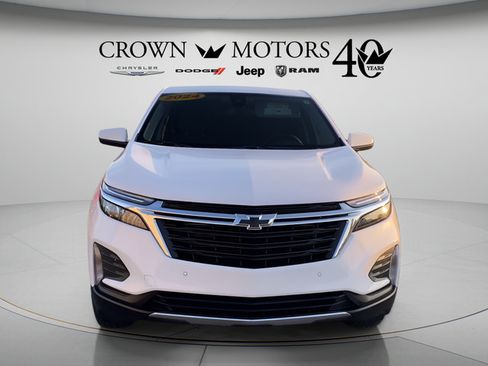 Used 2024 Chevrolet Equinox LT w/ LPO, Floor Liner Package AWD/4WD image 2