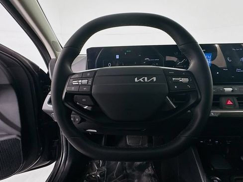 Used 2025 Kia K4 EX FWD image 13