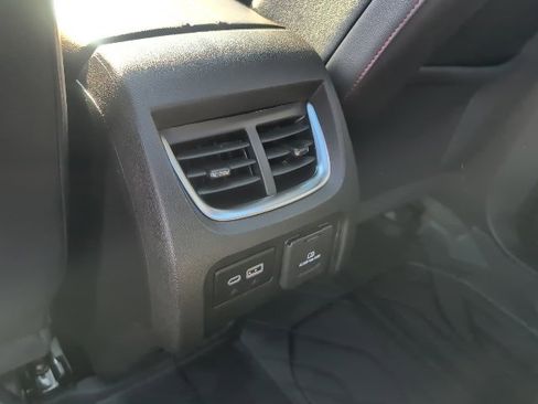 Certified 2024 Chevrolet Blazer RS w/ Driver Confidence II Package image 38