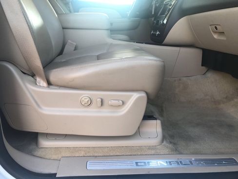 Used 2007 GMC Yukon XL Denali image 34