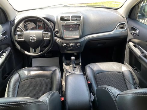 Used 2015 Dodge Journey Crossroad w/ Flexible Seating Group FWD image 4