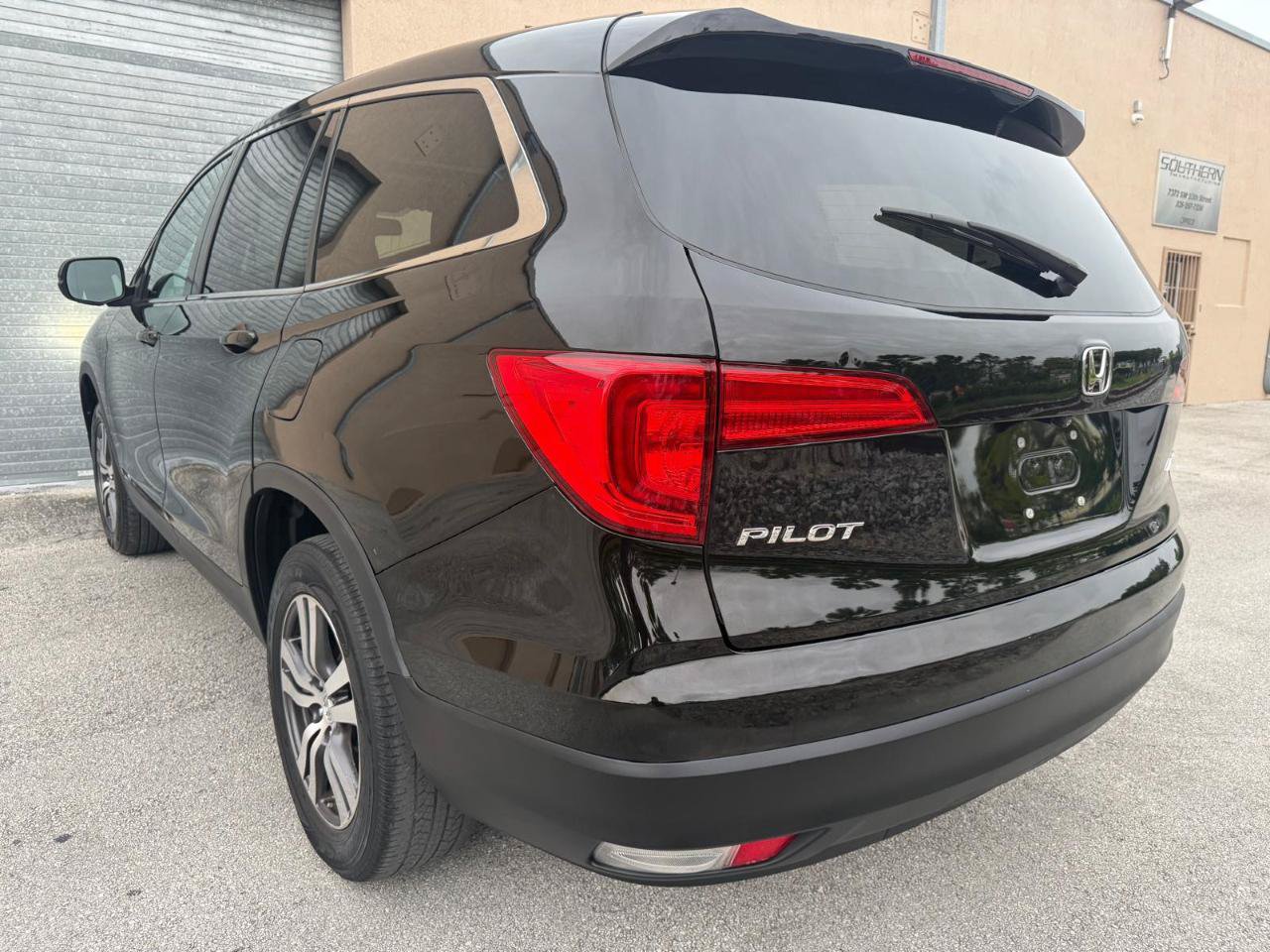 Used 2016 Honda Pilot EX-L image 8