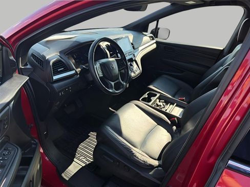 Used 2023 Honda Odyssey Sport image 11