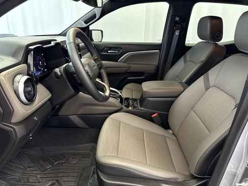 Used 2024 Chevrolet Colorado ZR2 w/ ZR2 Convenience Package III image 7