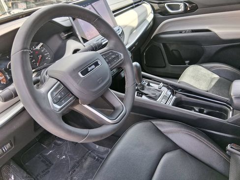 Certified 2024 Jeep Compass Limited AWD/4WD image 15