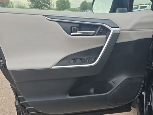 New 2025 Toyota RAV4 Limited image 27
