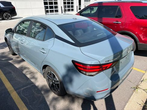 Used 2024 Nissan Sentra SV FWD image 4