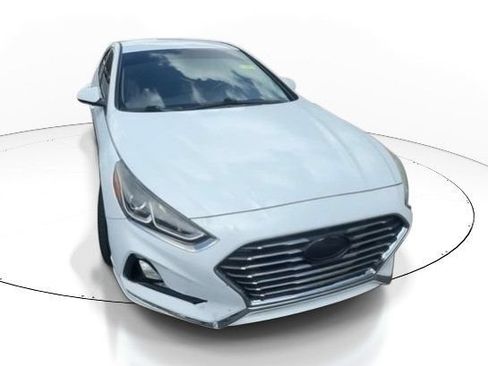 Used 2019 Hyundai Sonata SE FWD image 4