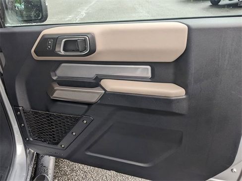 Used 2022 Ford Bronco Wildtrak image 31