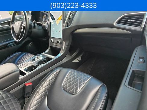 Used 2023 Ford Edge Titanium AWD/4WD image 24
