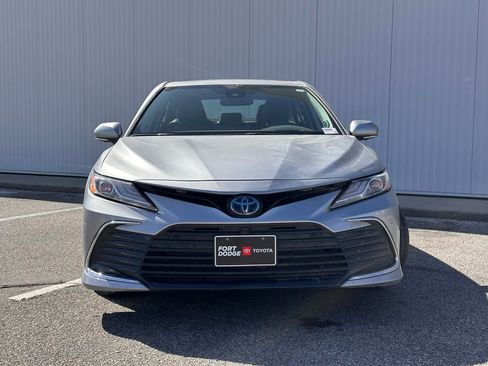 Used 2023 Toyota Camry XLE w/ Navigation Package image 7