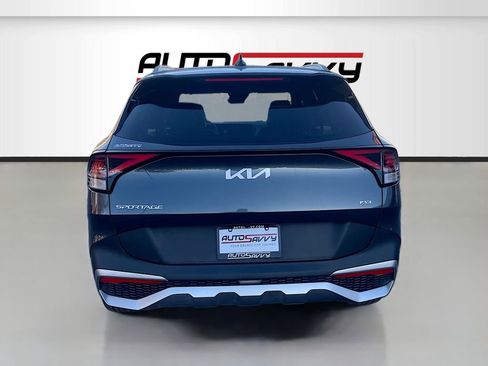 Used 2024 Kia Sportage EX AWD/4WD image 6