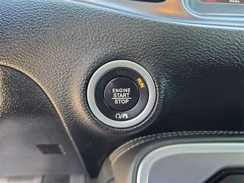 Certified 2019 Dodge Challenger SXT image 21