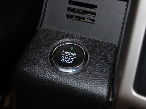 Used 2019 Ford F150 Lariat w/ Equipment Group 502A Luxury image 27