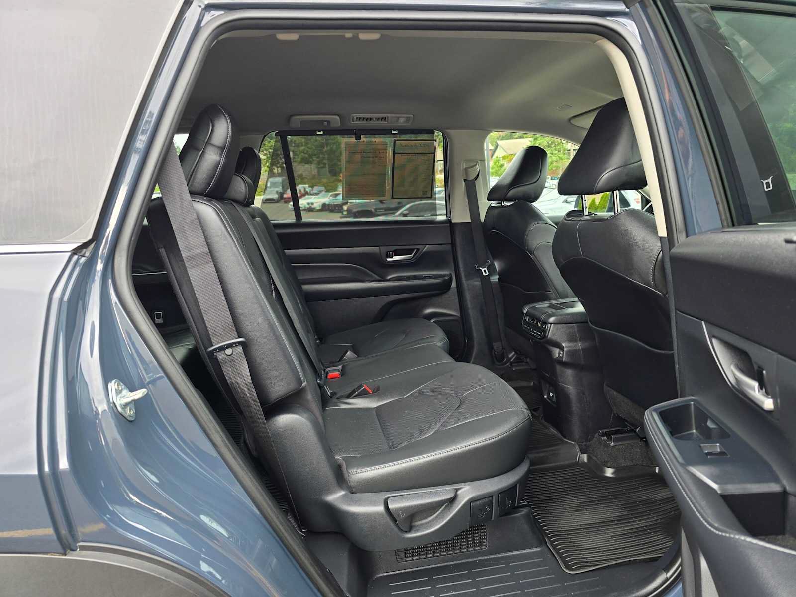 Used 2024 Toyota Grand Highlander AWD Hybrid image 12