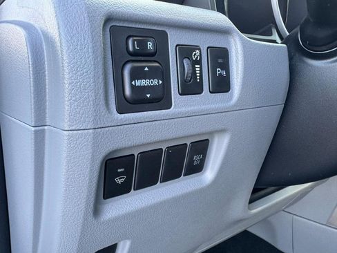 Used 2013 Toyota 4Runner 4WD image 16