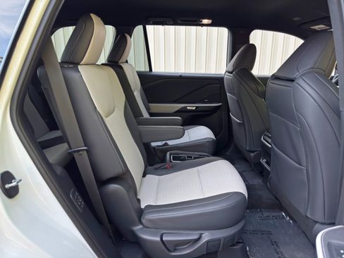 Used 2024 Lexus TX 500h AWD w/ Technology Package image 41