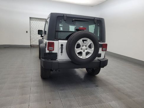 Used 2016 Jeep Wrangler Sport w/ Connectivity Group AWD/4WD image 6
