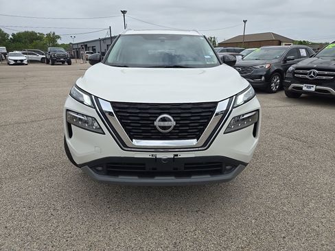 Used 2023 Nissan Rogue SV w/ SV Premium B Package image 7