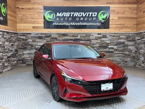Certified 2023 Hyundai Elantra SEL w/ Cargo Package FWD image 2